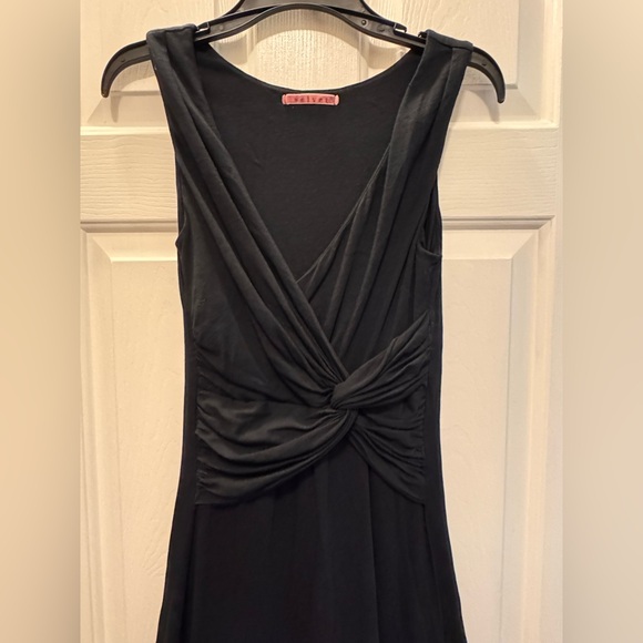 Velvet Black Midi Dress - Picture 6 of 6